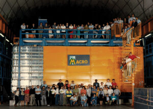 La collaborazione dell’esperimento MACRO, entrato in funzione nel 1989.