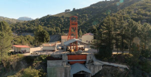 Panoramica della miniera di Sos Enattos, in provincia di Nuoro (Sardegna), uno dei siti candidati per ospitare l’Einstein Telescope.